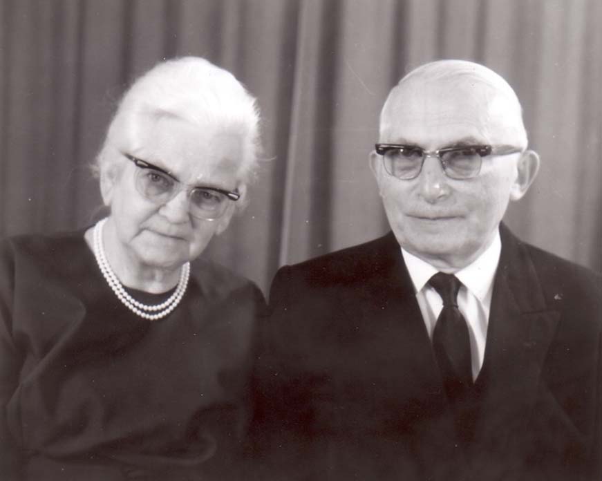 Erna-Thiel-and-her-husband-Traugot-Kuchenbecker-in-1975